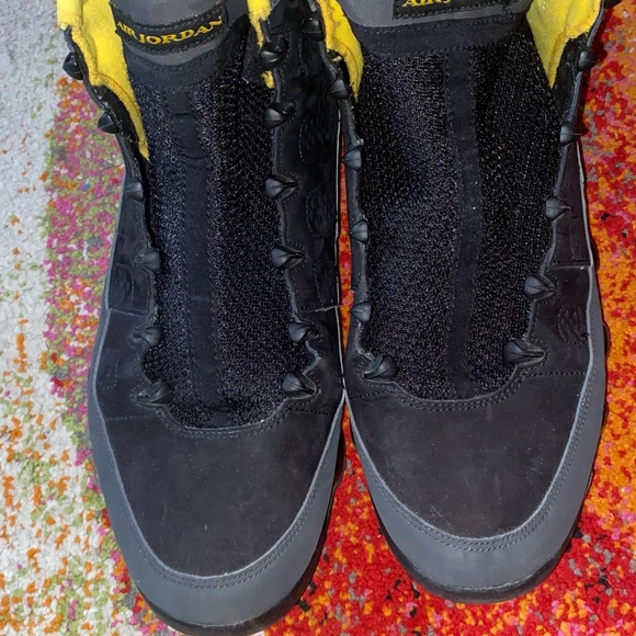 MENS AIR JORDAN - Picture 2 of 11